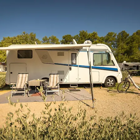 Maistra Camping Valkanela Pitches Funtana Exterior photo