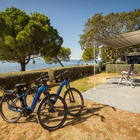 Maistra Camping Valkanela Pitches Funtana Exterior photo