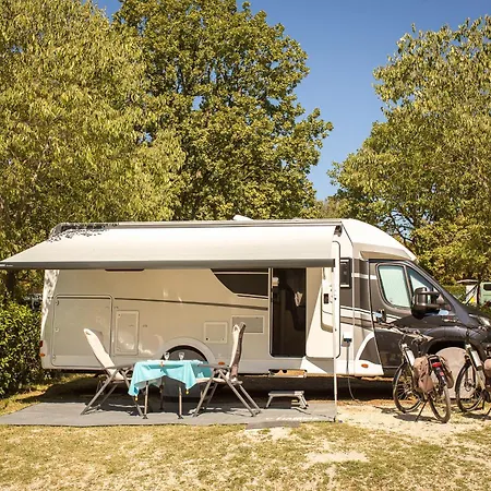 Maistra Camping Valkanela Pitches Funtana Exterior photo